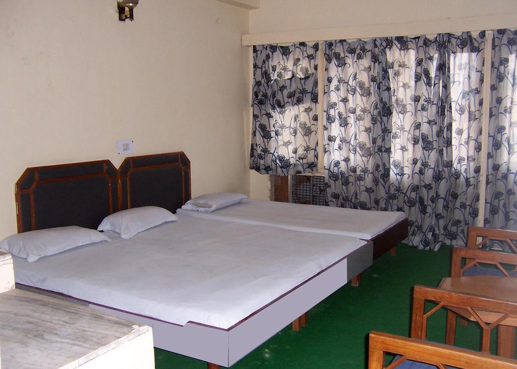 הרידוואר Hotel Mansarover International חדר תמונה